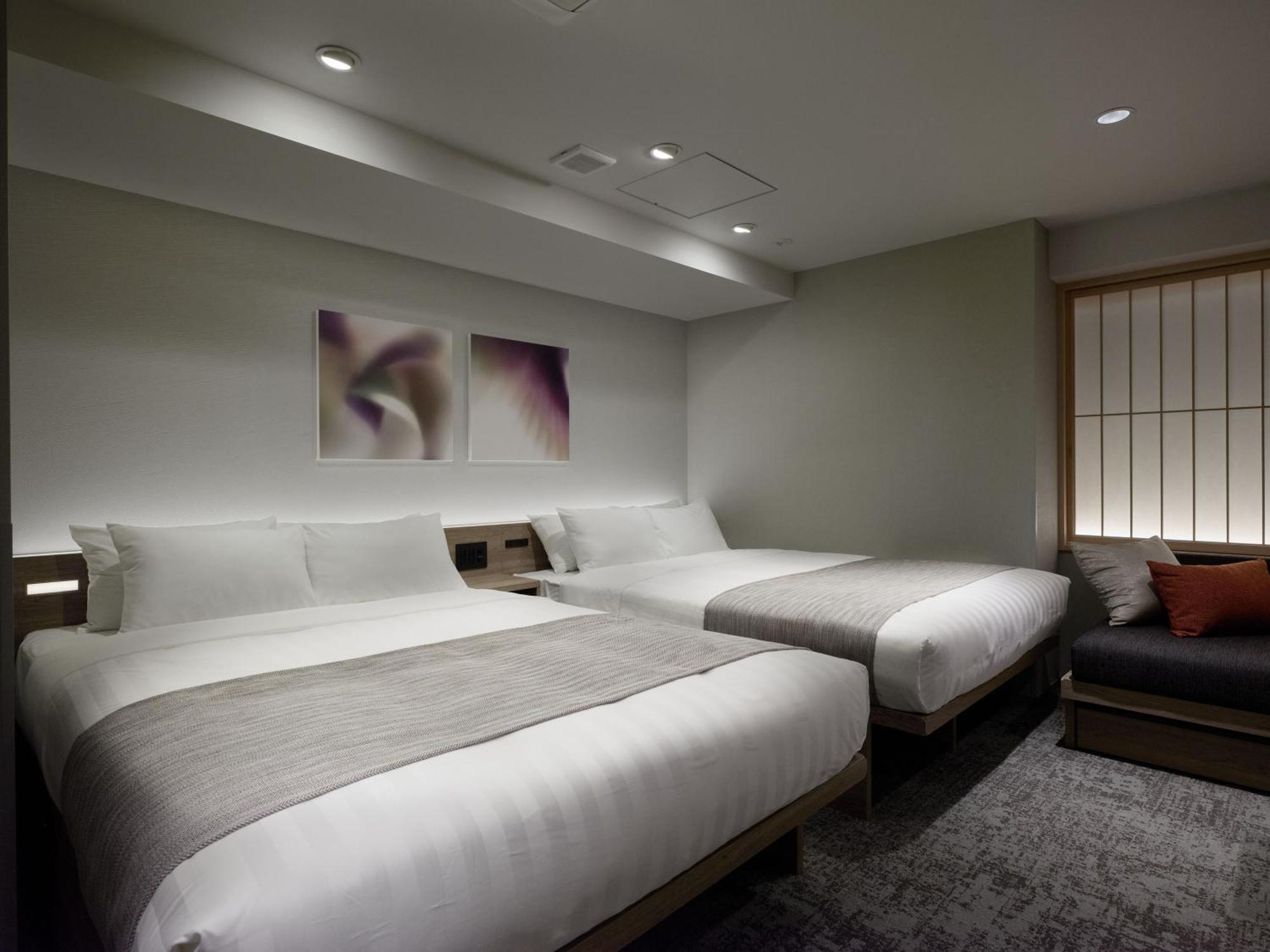 Premium Monday Ginza East